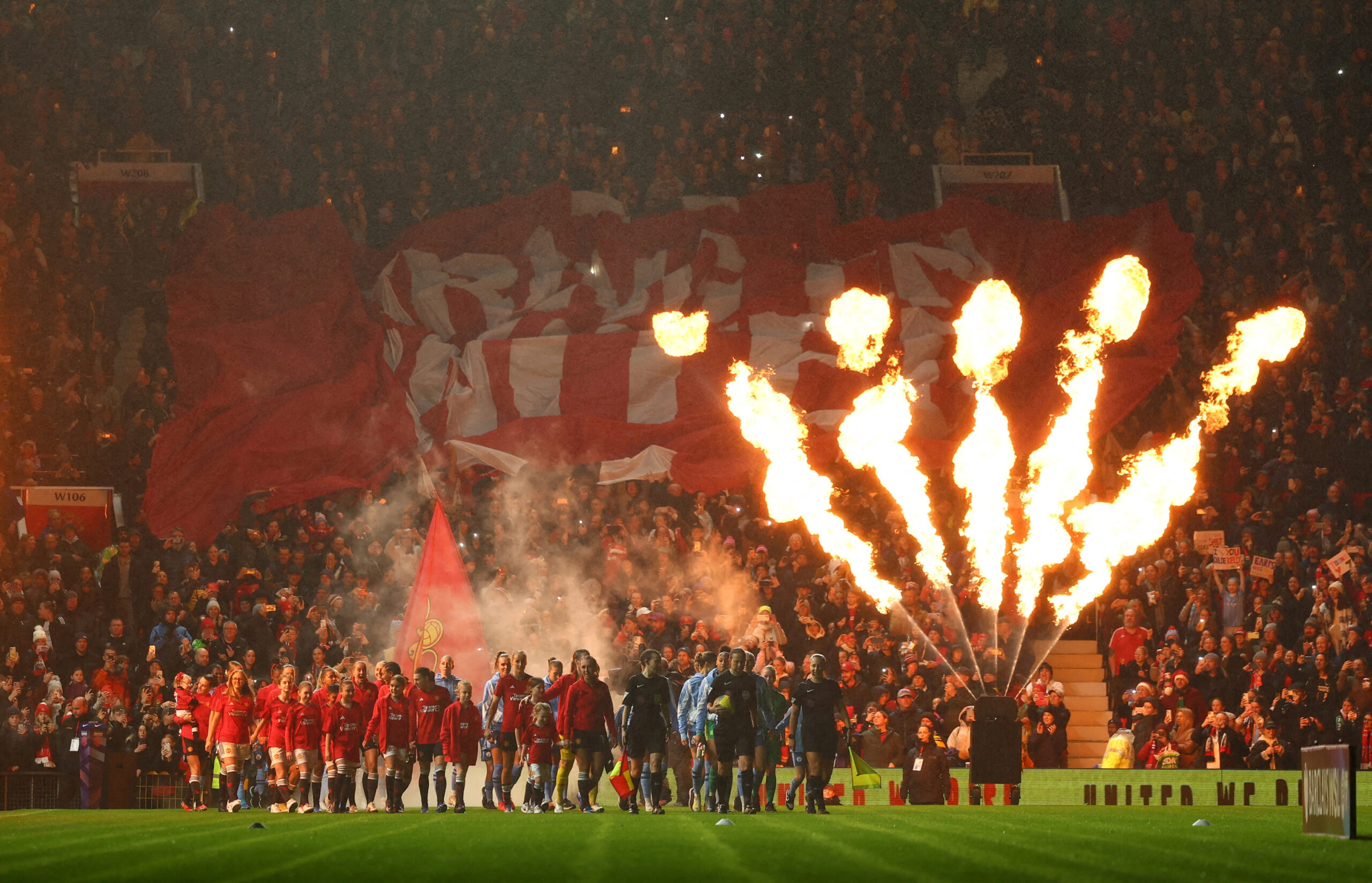 Pronostico Manchester United Manchester City 17 gennaio 2026: analisi e quote del Manchester derby